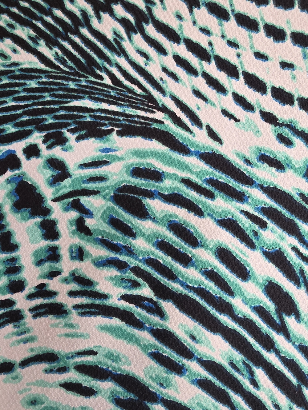 Tail Women's Sleeveless Zip Golf Tank in Teal and Black Wave Print - Picture 8 of 8